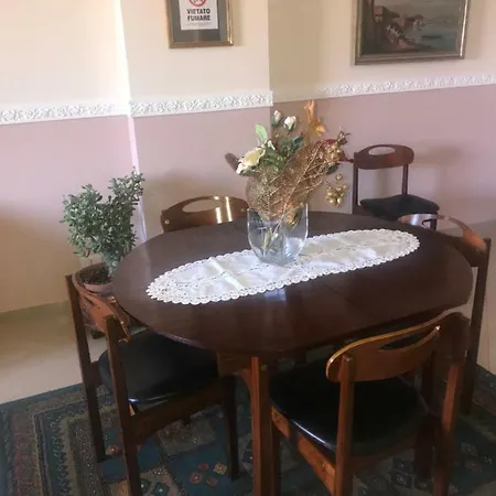 Sanpietro Vacanze Apartment *